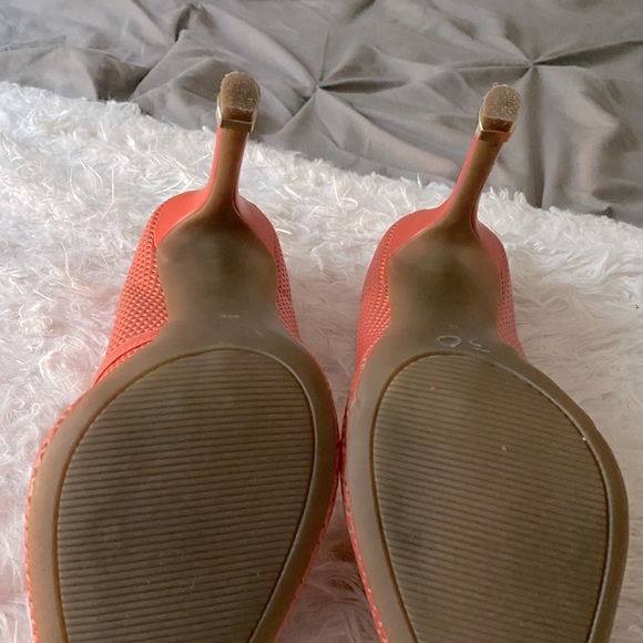 Guess Heels 👠 - Picture 5 of 7